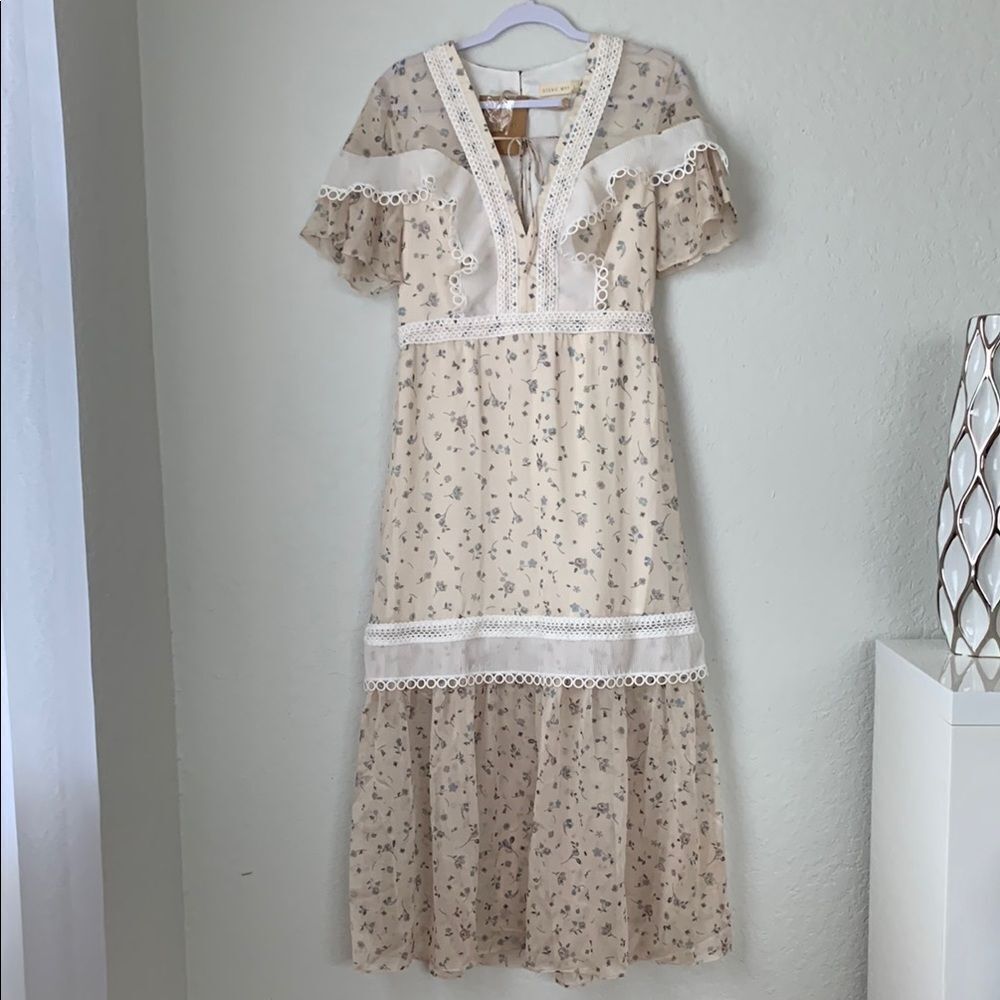 NWT VTG Stevie May Floral Cream Maxi Dress with Lace Details Size L